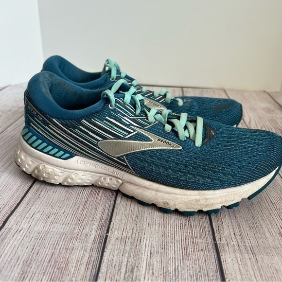 BROOKS Adrenaline Running Teal Shoes 8 - Picture 1 of 9